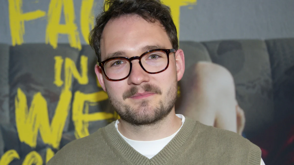 Sanditz: Rietzschel's Epic of East German Identity and Family